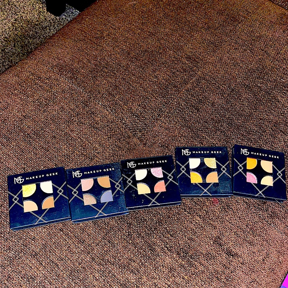 Five never used Makeup Geek quads!